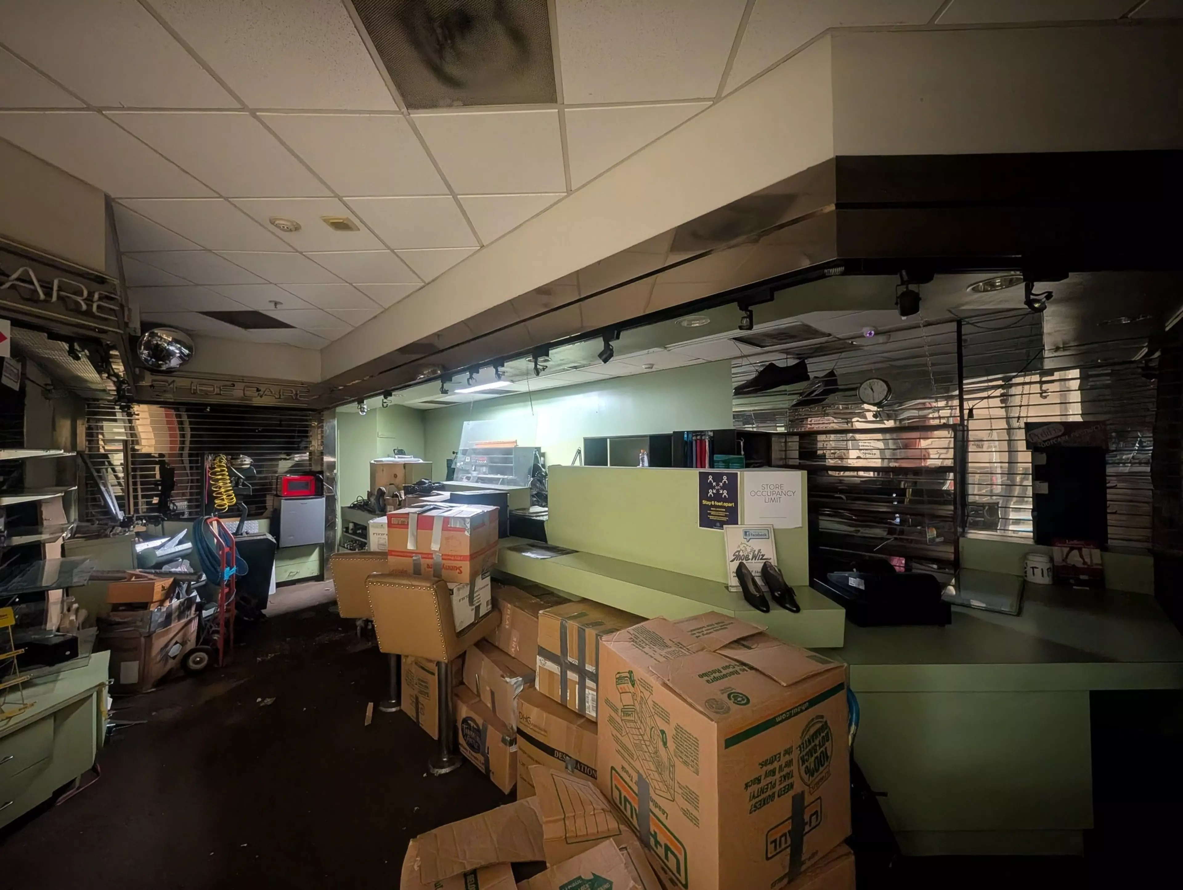 Featured image for Fading Mall Struggles to Evict Last Tenants