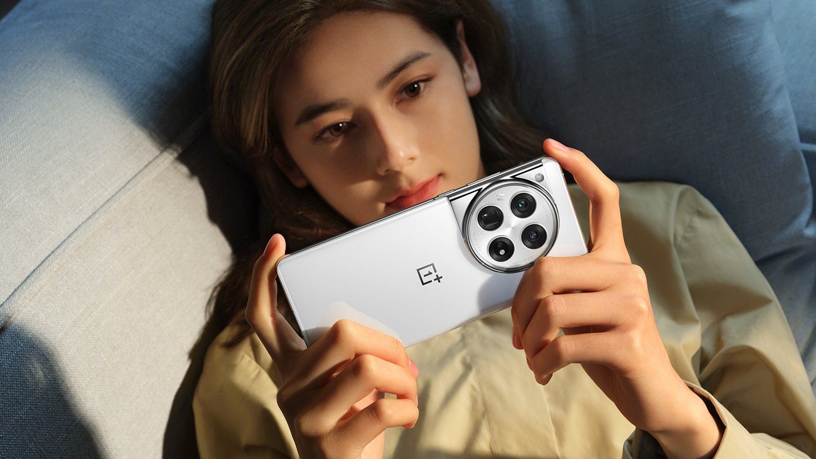 "Amazon Confirms Big Price Hike for OnePlus 12, Global Release and Specs Revealed"