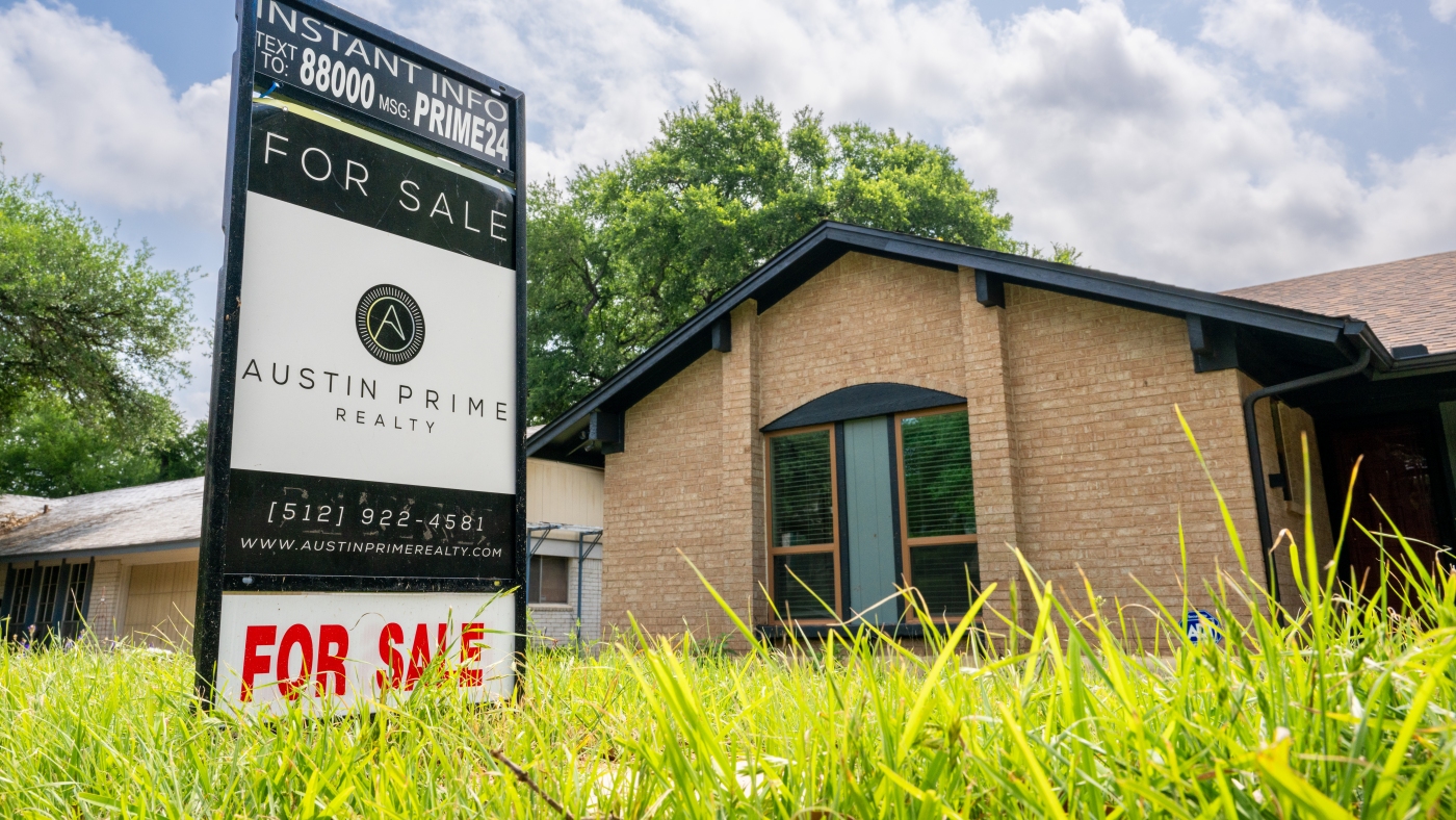Trump's Interest Rate Cut Claim: Simplifying Homebuying Costs