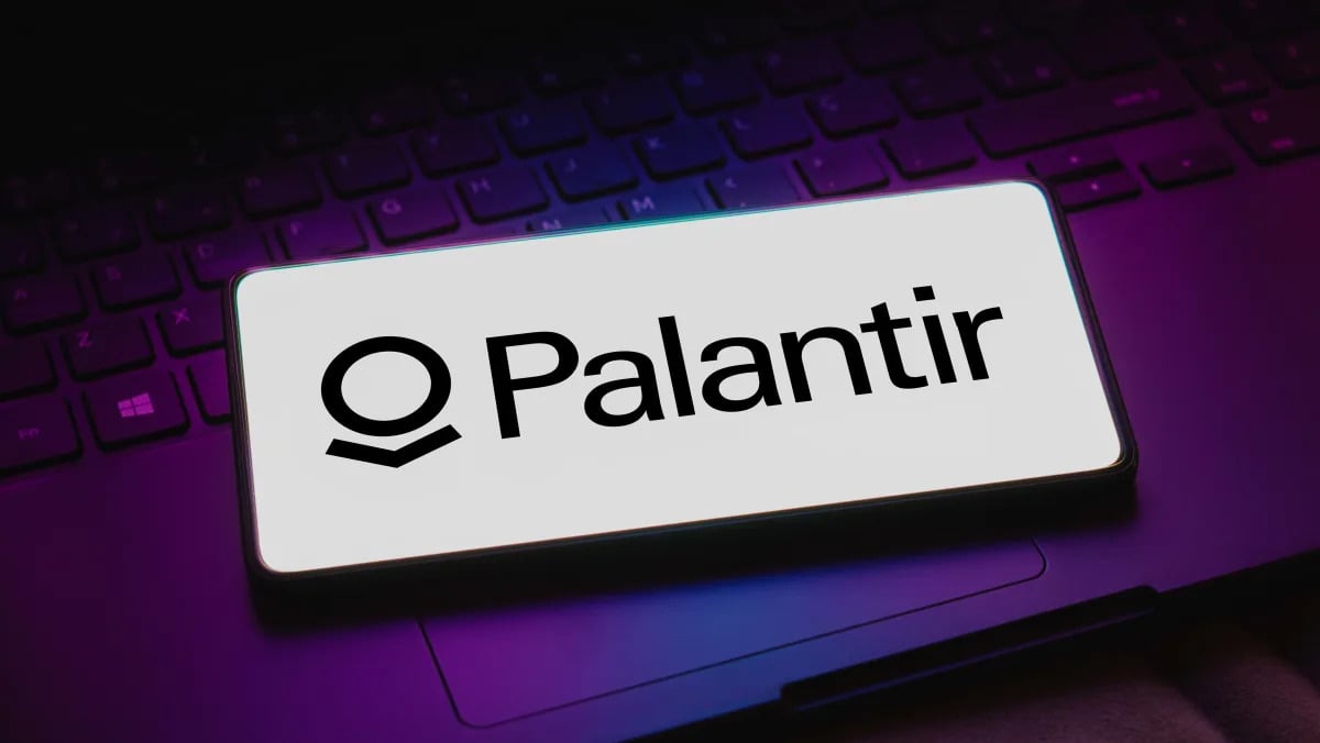 Featured image for "Palantir Stock Slides as Analysts Downgrade Amid Valuation Concerns"