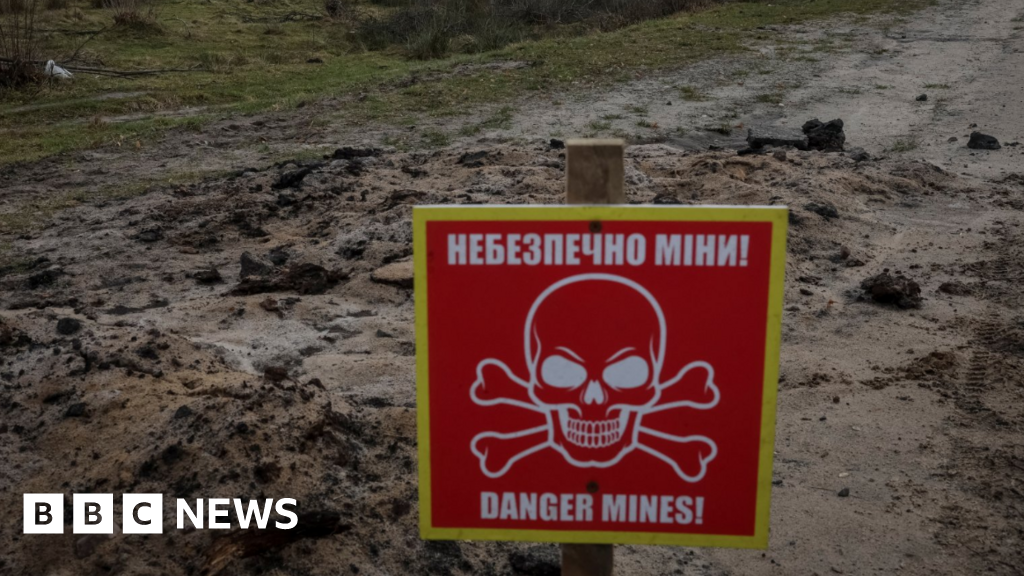 Featured image for Biden Approves Anti-Personnel Mines for Ukraine in Policy Shift