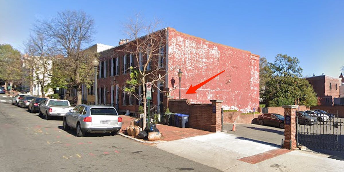 Neighbor's Spiteful Sale: Washington, DC Wall for $50,000