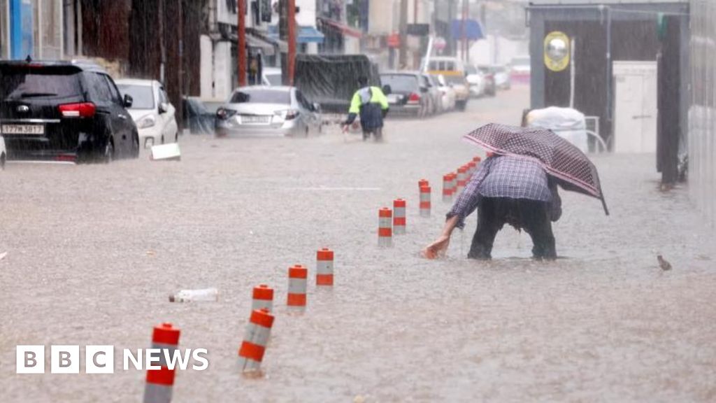 South Korea Faces Deadly Heavy Rain, Evacuations Continue