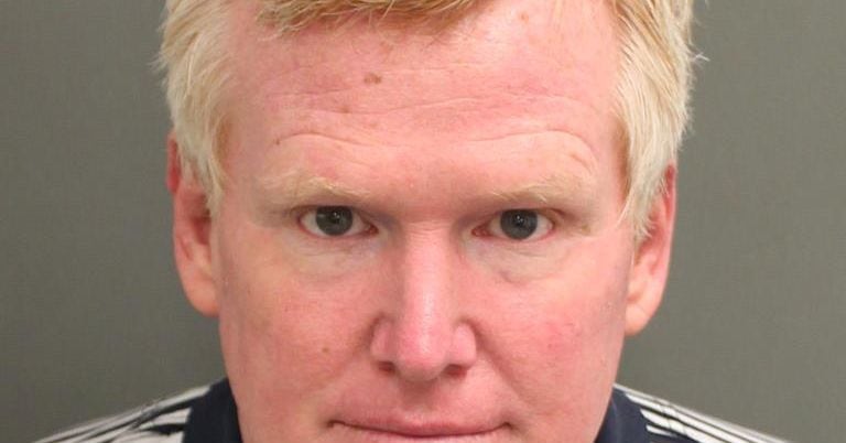 "South Carolina Lawyer Alex Murdaugh Receives 27-Year Sentence for Financial Crimes"