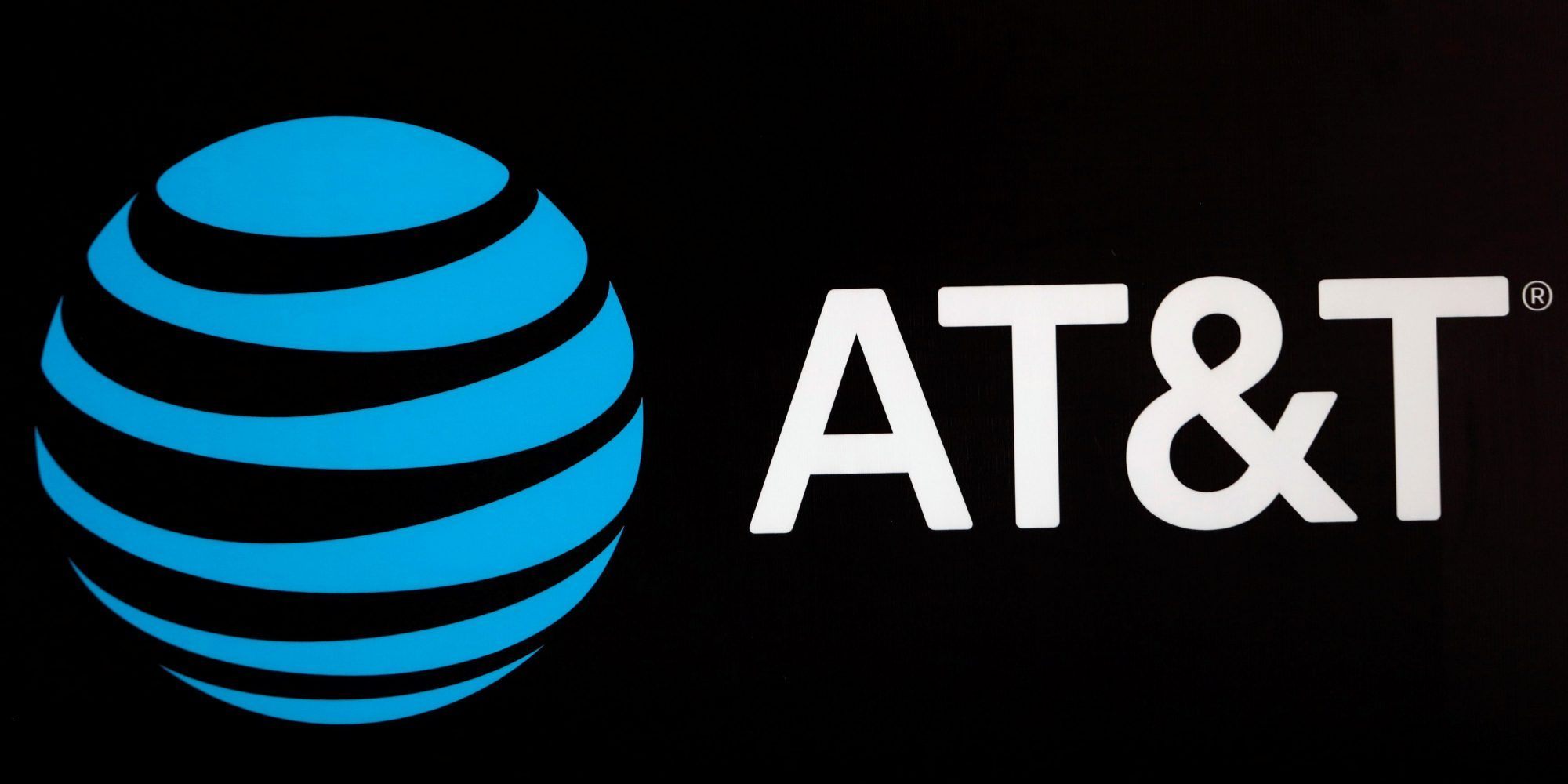 Featured image for "AT&T's 5G Network Speeds Up in Select Markets, T-Mobile and Verizon Follow Suit"