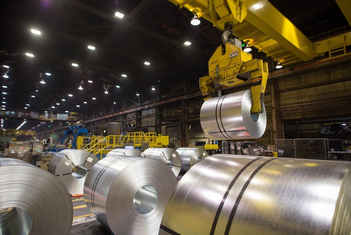 Trump to Sign 50% Steel and Aluminum Tariffs Amid Legal Challenges