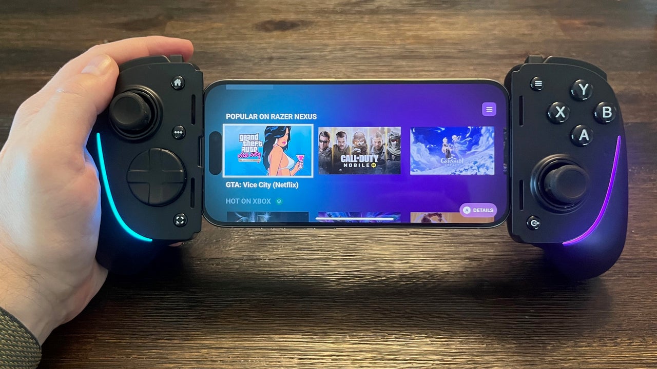 Featured image for "Razer Kishi: The Ultimate Mobile Gaming Controller Reviewed"