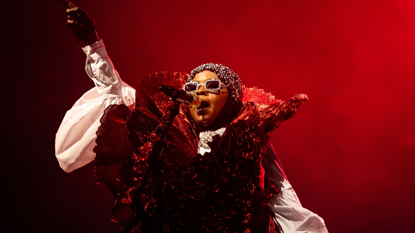 Featured image for Lauryn Hill's Legendary Tour Opener Unites Hometown and Inspires Budding Entrepreneurs