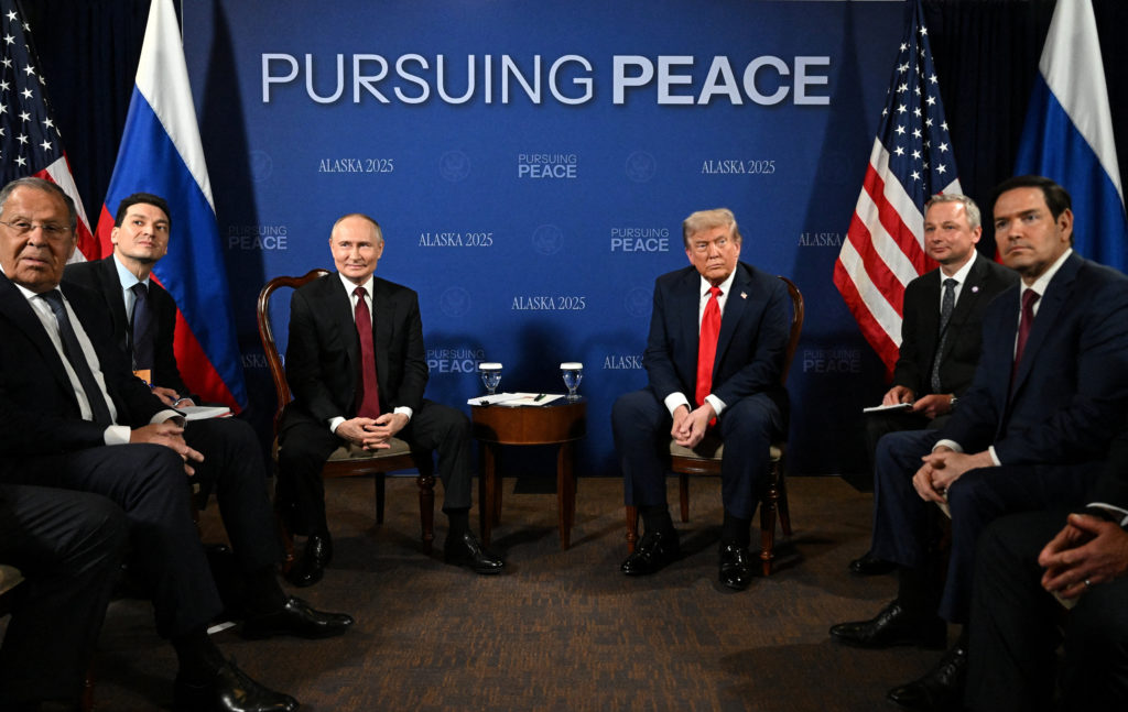 U.S. and Europe Offer Ukraine NATO-Like Security Guarantees Amid Ongoing Peace Talks