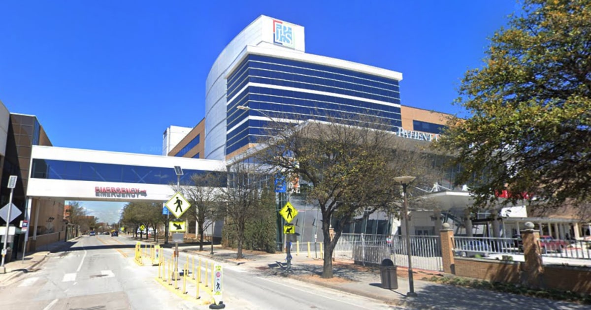 Pregnant Hospital Worker Loses Baby After Being Punched by Texas Woman, Who Now Faces Murder Charge