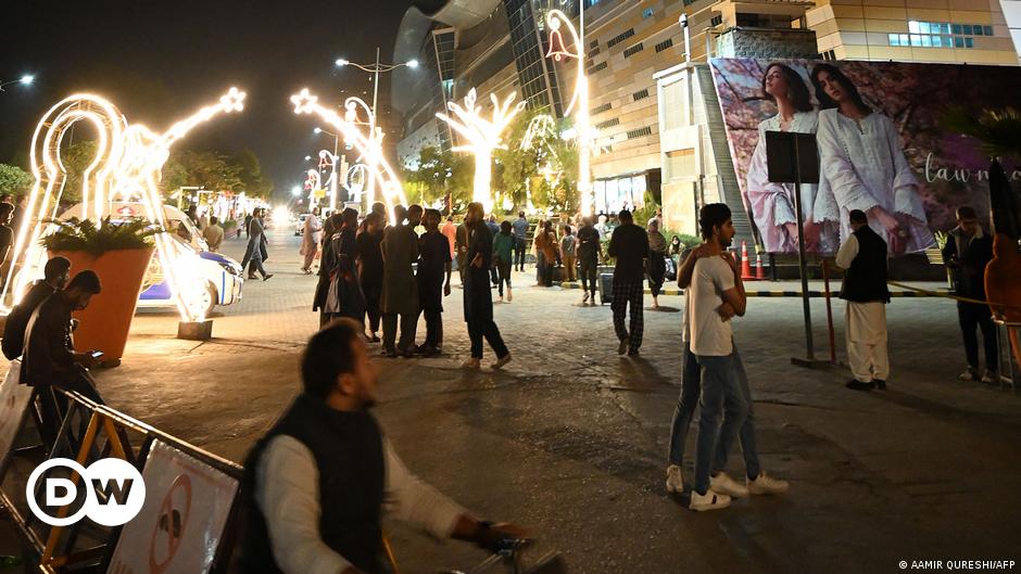 Devastating earthquake strikes northern Afghanistan and Pakistan, leaving casualties.