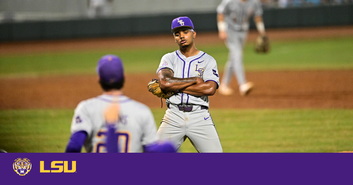 Featured image for LSU Advances to NCAA Super Regional After Comeback Win