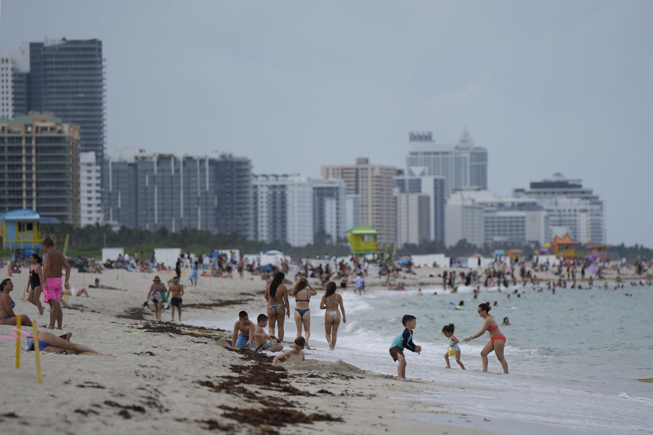 "Florida Cities Crack Down on Spring Breakers in 2024"