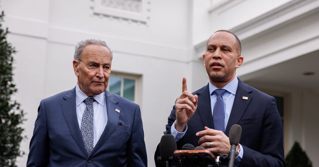 "Democrats Stand Firm on Ukraine Aid as Jeffries Urges Protection for Johnson"
