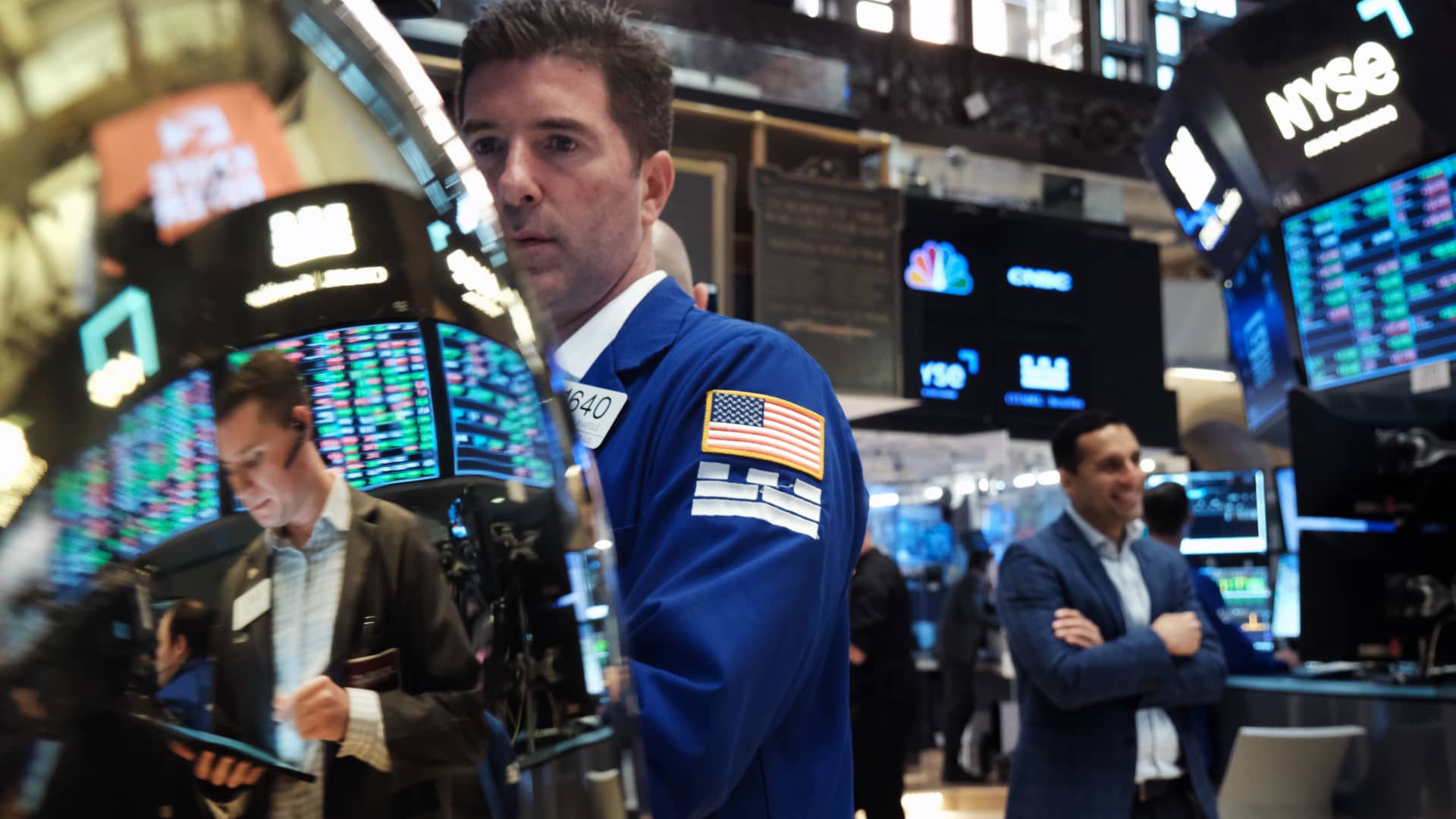 Investors Analyze Economic Data as Bond Yields Fluctuate.