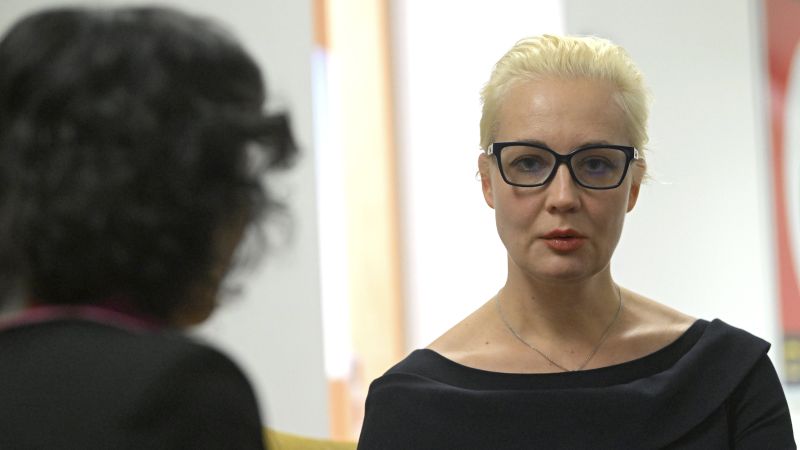 Featured image for "Navalny's Widow Condemns Putin's Actions and Demands Release of Husband's Body"