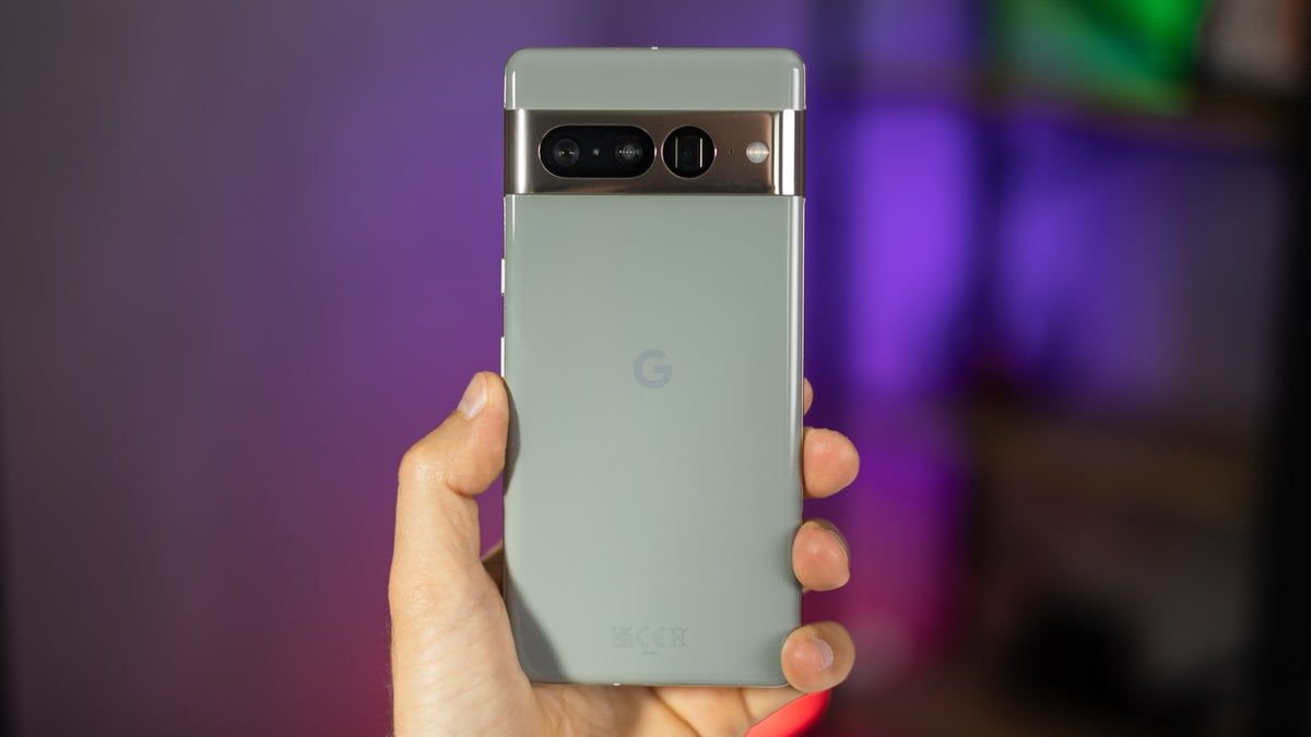 Featured image for "Score a Google Pixel 7 Pro at unbeatable prices with these deals"