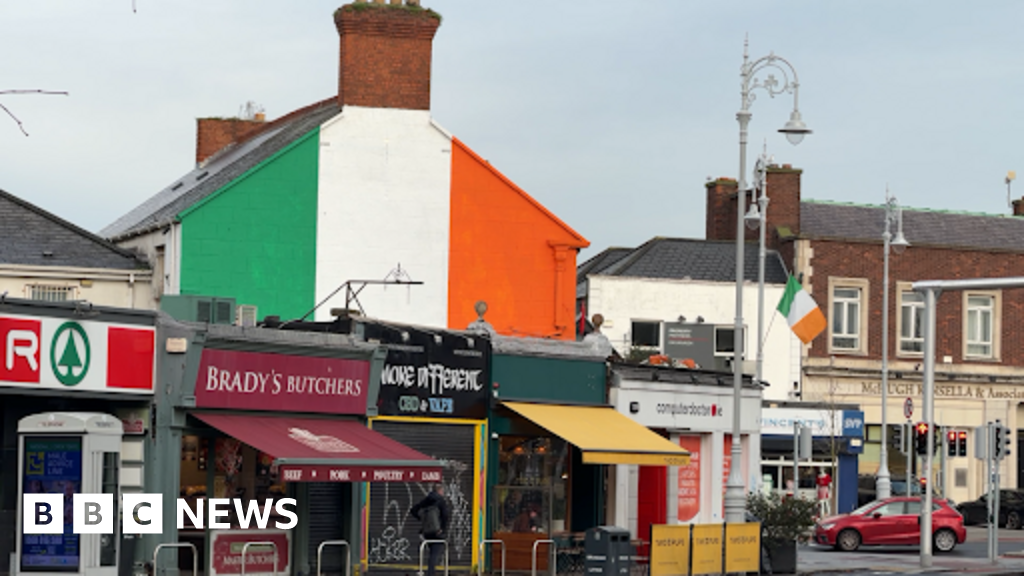 Featured image for Controversy Continues Over Irish Flags on Dublin Streets