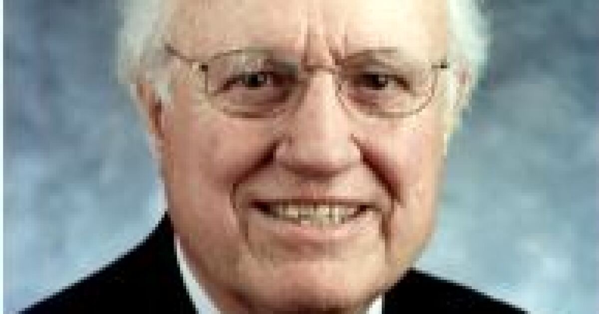 "Kentucky Mourns the Loss of Former Governor Julian Carroll at 92"