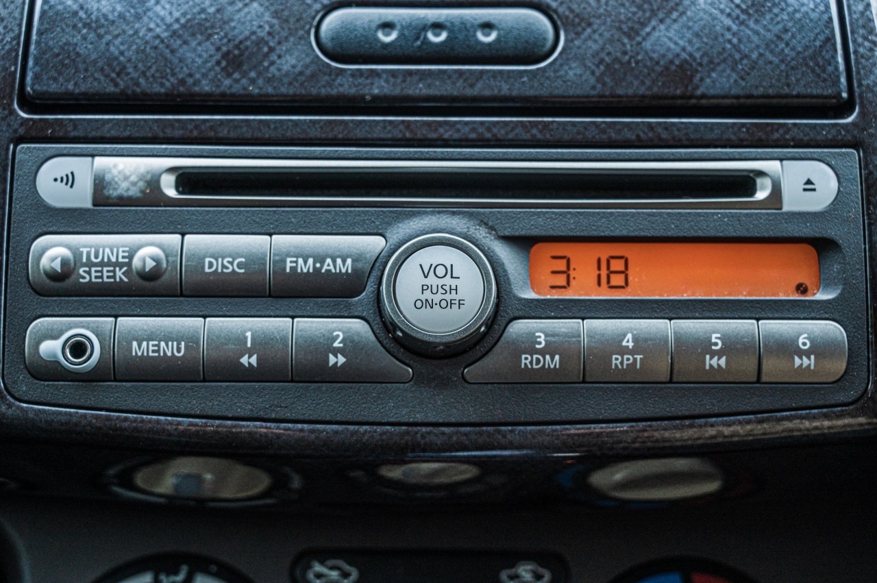Featured image for The Controversy Surrounding the Removal of AM Radio from New Car Models.