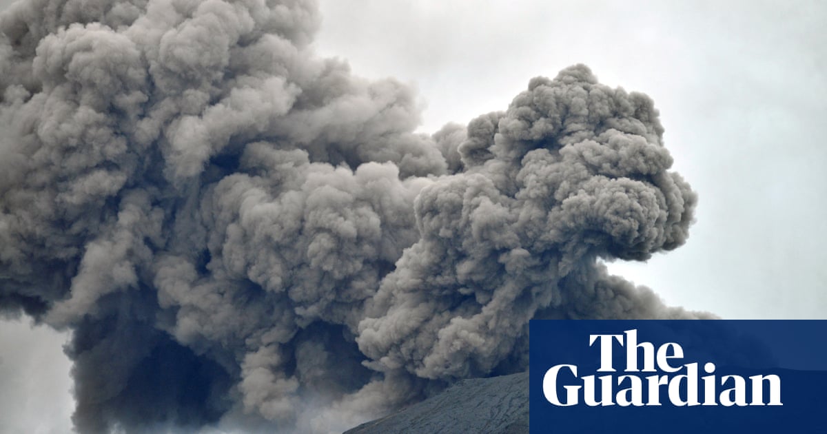 Featured image for Tragic Eruption Claims Lives of 11 Hikers on Mount Merapi