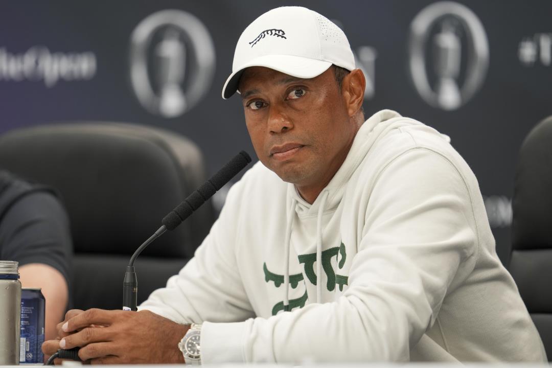 Featured image for Tiger Woods Claps Back at Retirement Suggestion