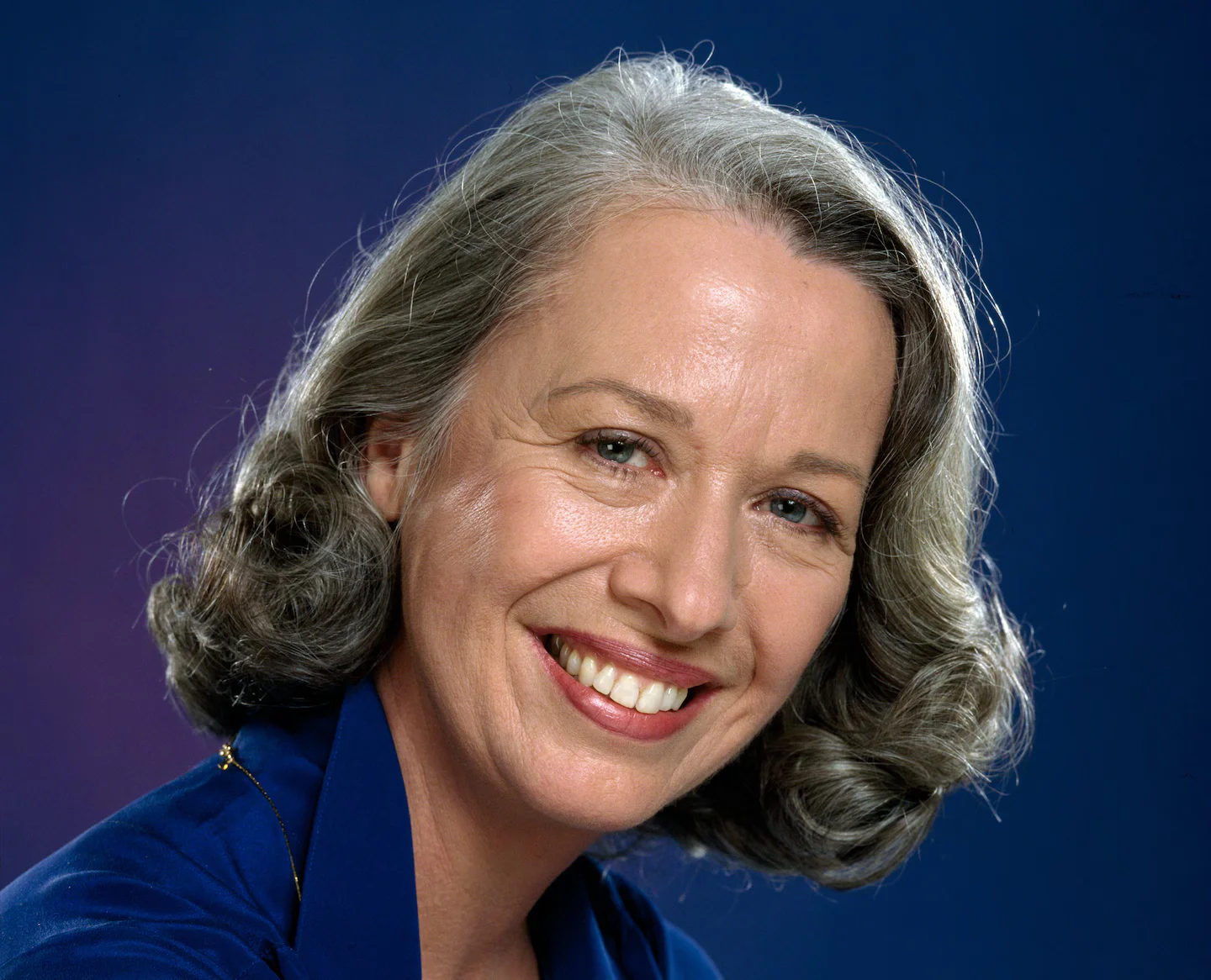 Featured image for Polly Holliday, Iconic 'Alice' Waitress, Dies at 88