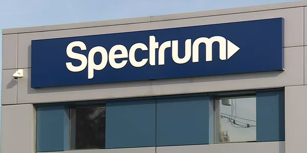 Featured image for Cleveland Spectrum Outages Caused by Utility Pole Hit by Plow Truck