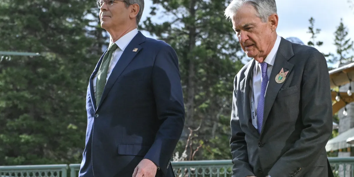 Featured image for Markets and Experts Anticipate Significant Fed Rate Cuts Following Inflation Data