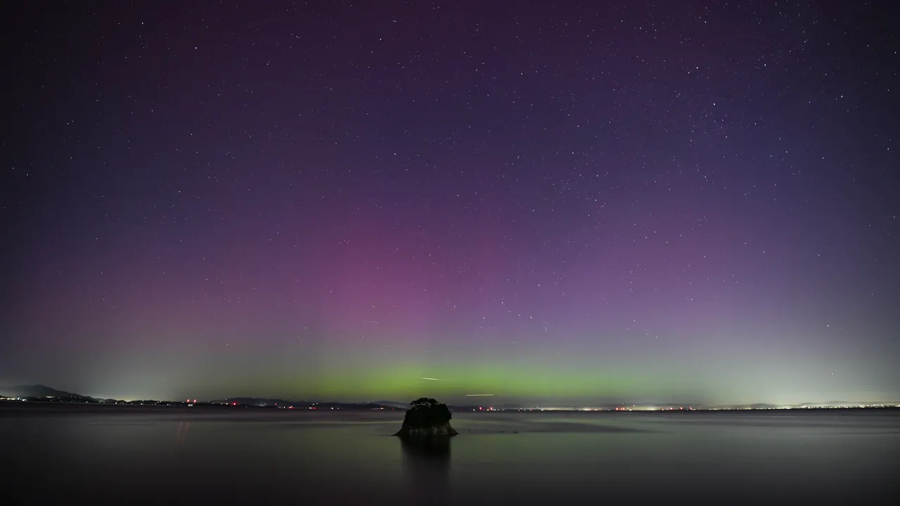 "Upcoming Solar Activity May Bring Northern Lights to US"