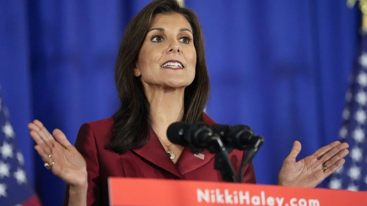 "Trump's South Carolina Victory Sends GOP into Panic Mode"