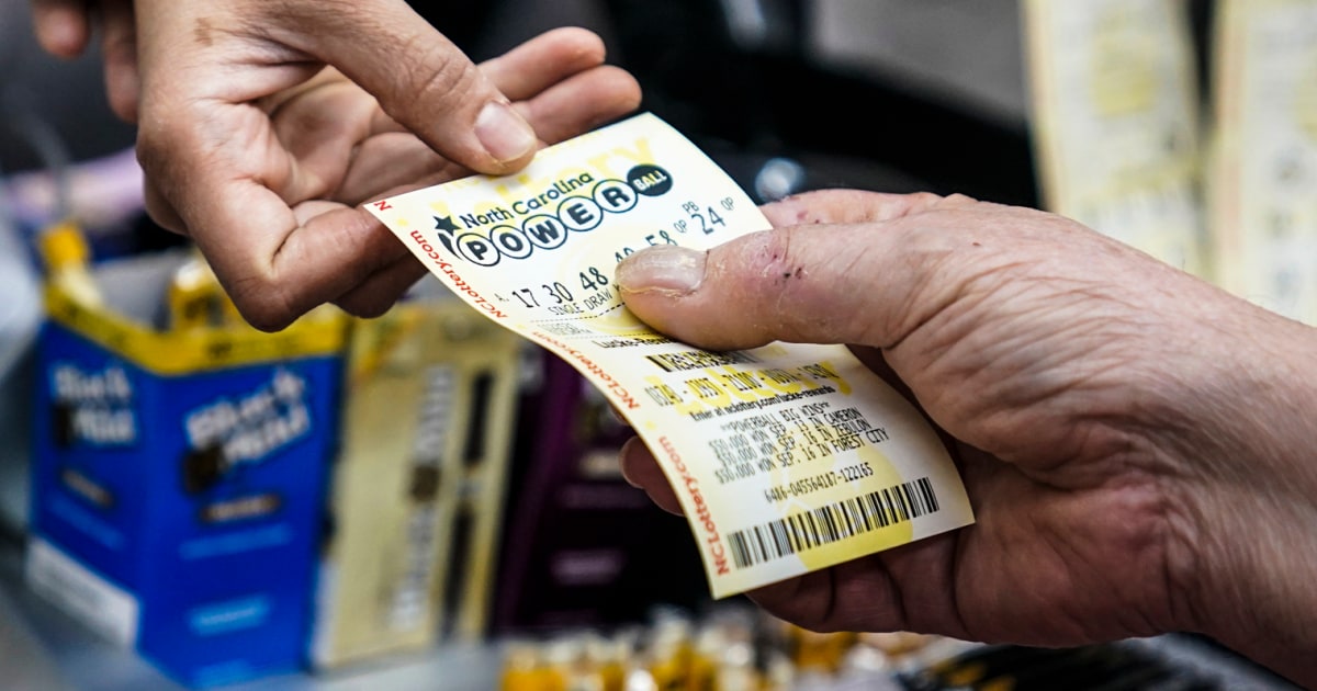 "Powerball Jackpot Soars to Nearly $1 Billion as No Winner Emerges Again"
