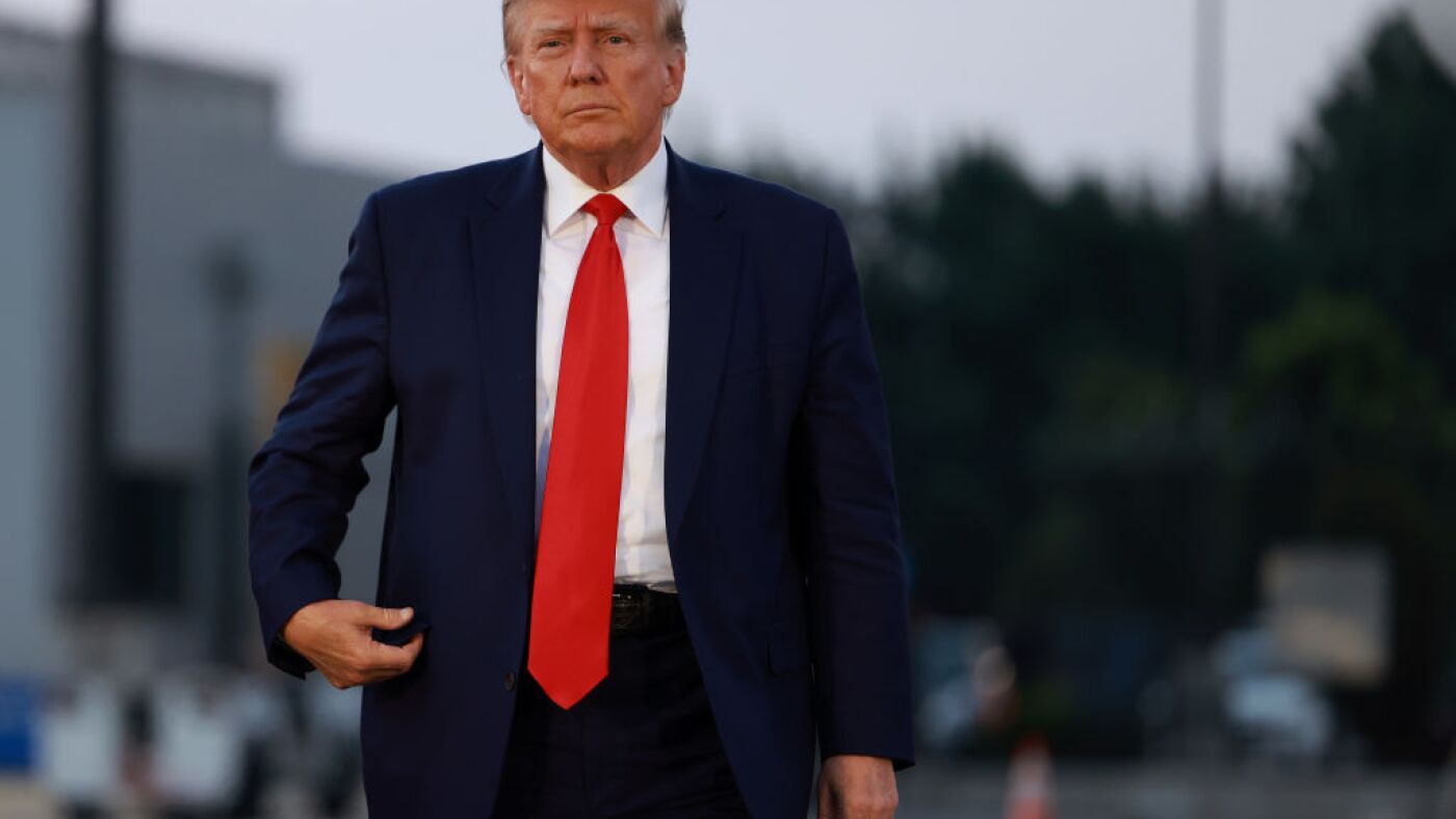 Featured image for "Secret Service Heightens Security Over Iranian Plot to Assassinate Trump"