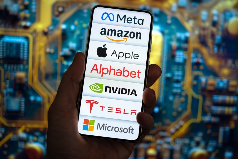 "Meet the Resilient 'Fab Four' Holding Up the Market Amidst Tesla and Apple's Decline"