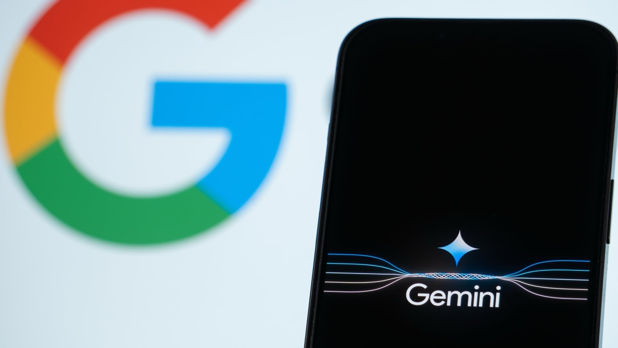 Featured image for Google's Gemini Enhances Gmail with Automatic Email Summaries