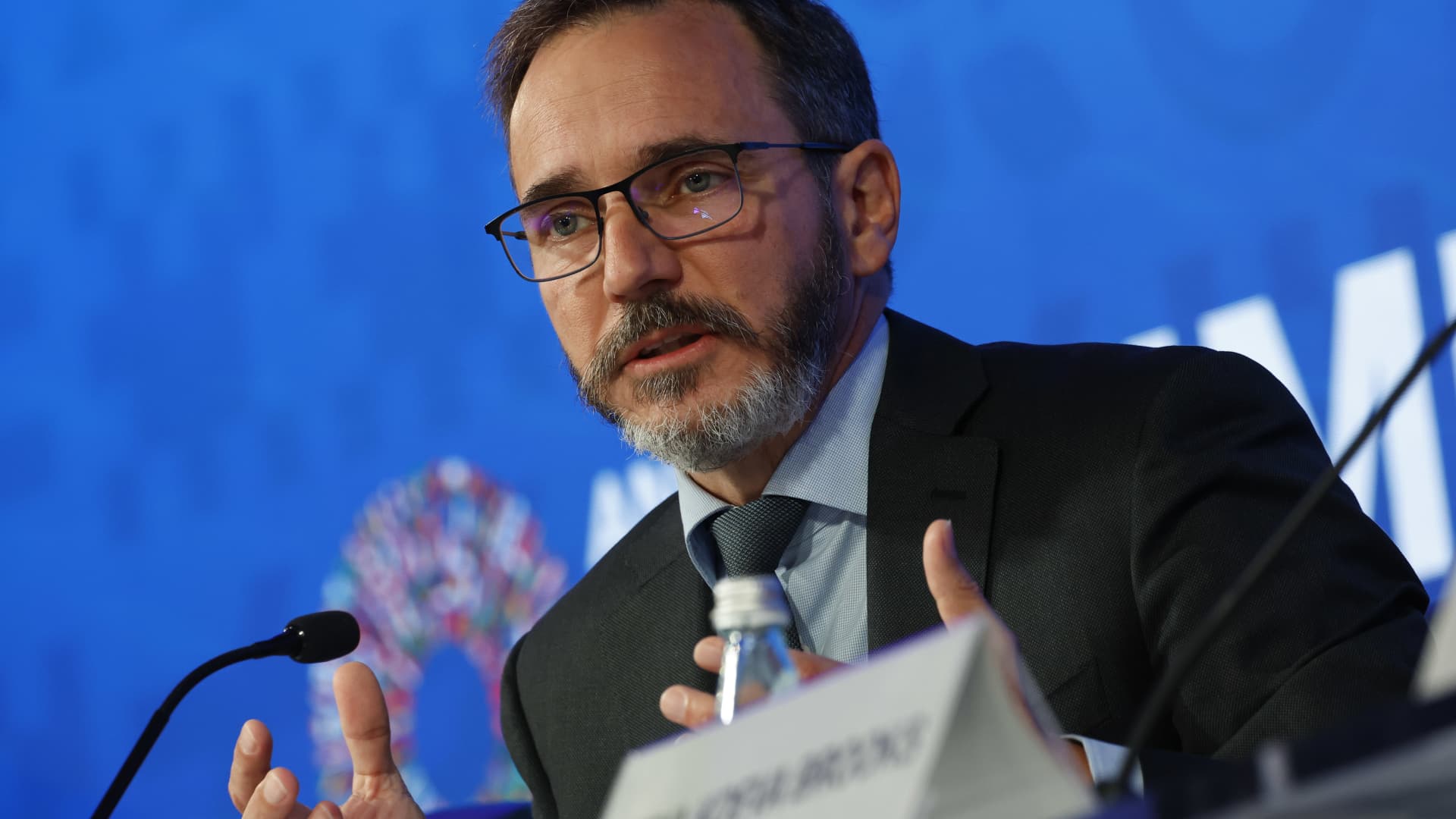 IMF Chief Economist Warns of Precarious Global Financial Risks.