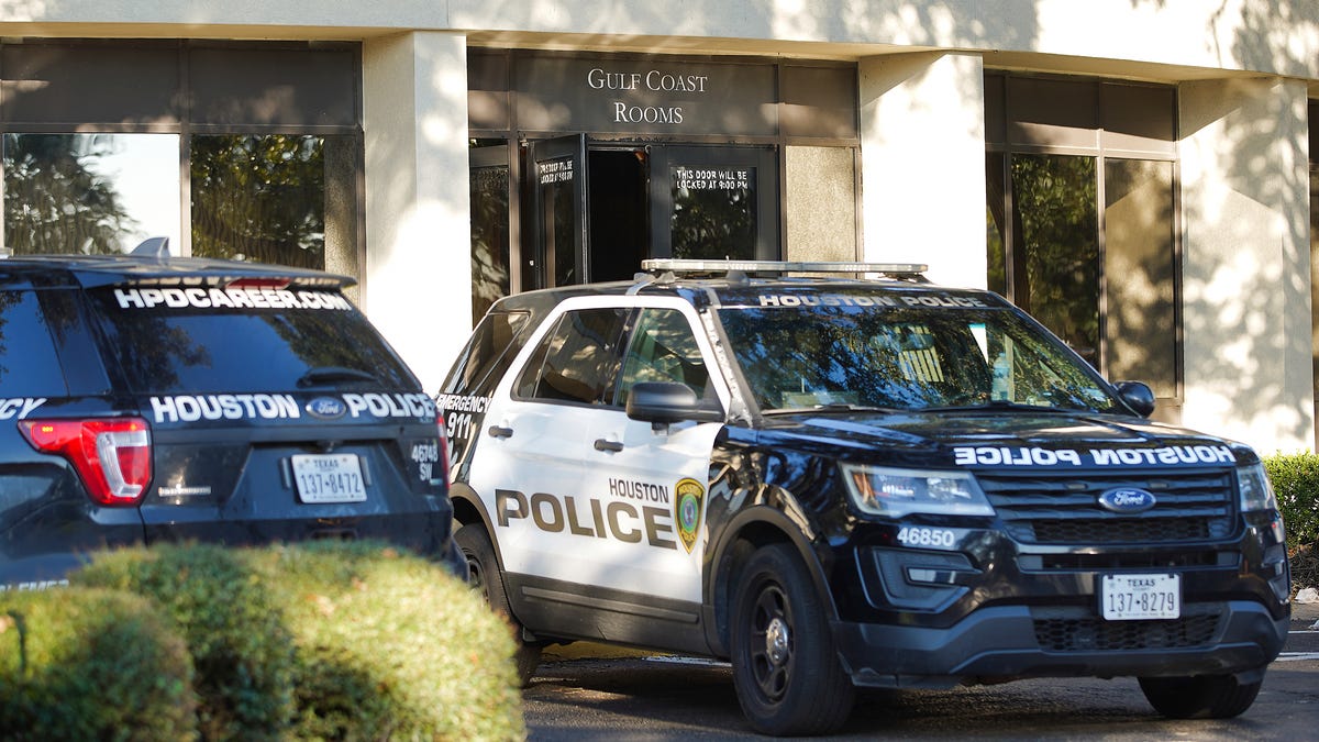 Tragic Incident: 8-Year-Old Girl Drowns in Houston Hotel Pool Pipe