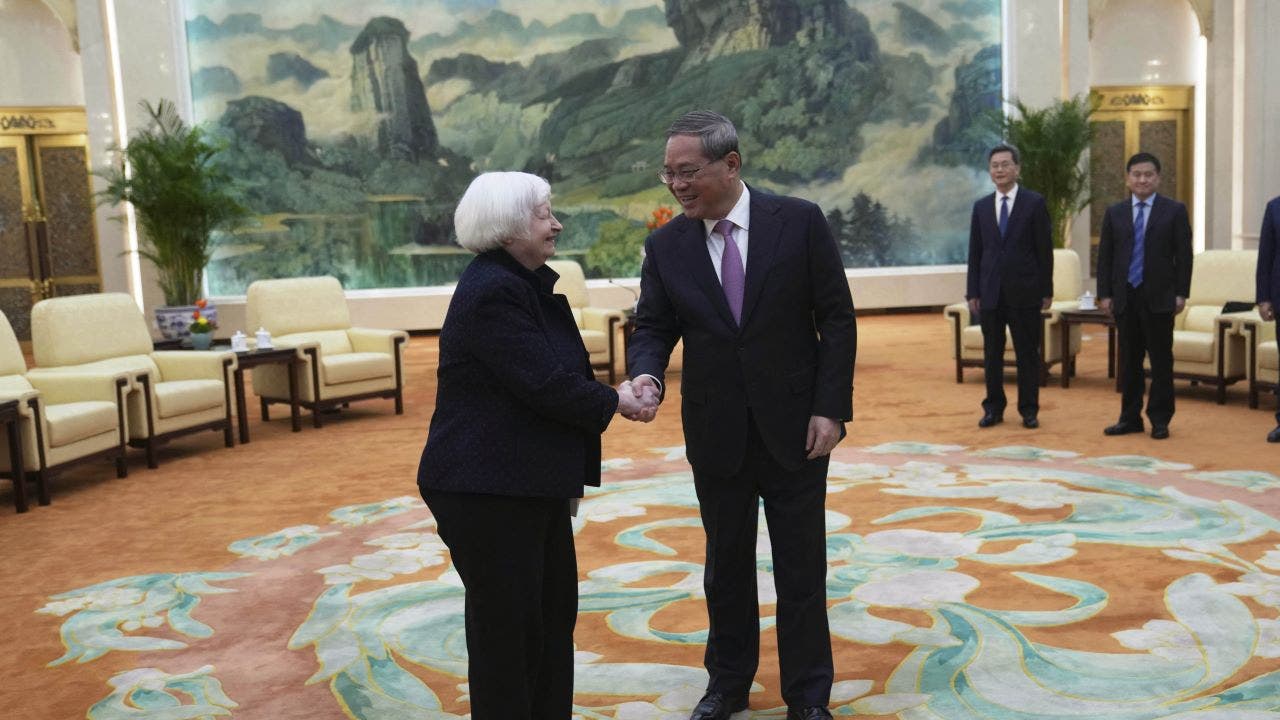 "Yellen Urges Tough Conversations with China on Excess Industrial Capacity"