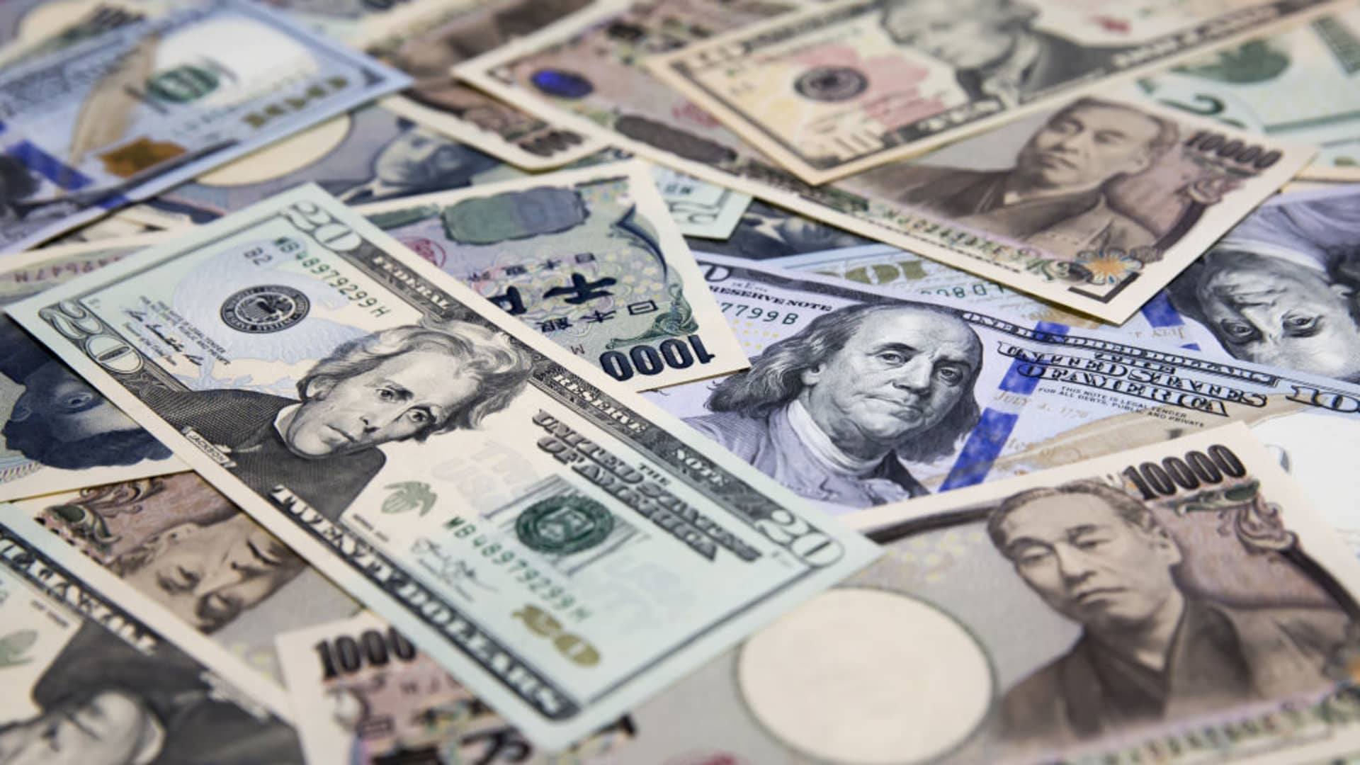 Featured image for Yen's Surge Against Dollar Triggers Anticipation of BOJ Intervention
