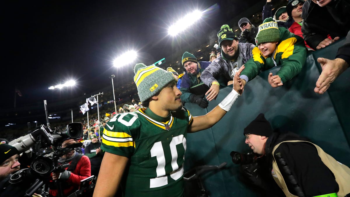 "Rodgers' Perspective on Love: Caution Against Premature Crowning"
