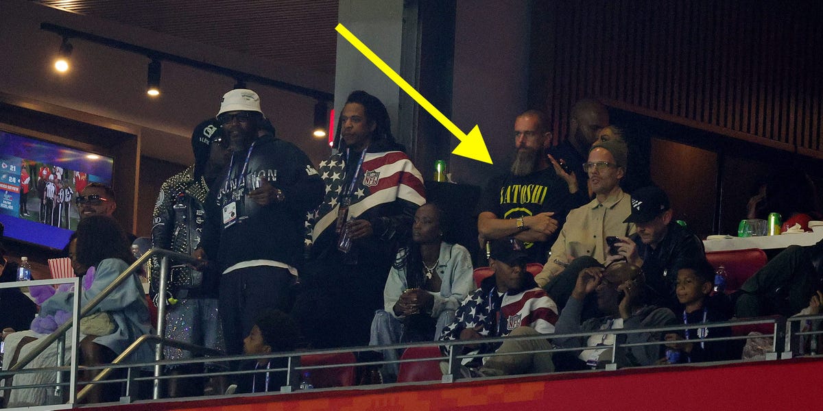 Featured image for "Super Bowl 2024: Jack Dorsey's 'Satoshi' Shirt and Celebrity Sightings Recap"