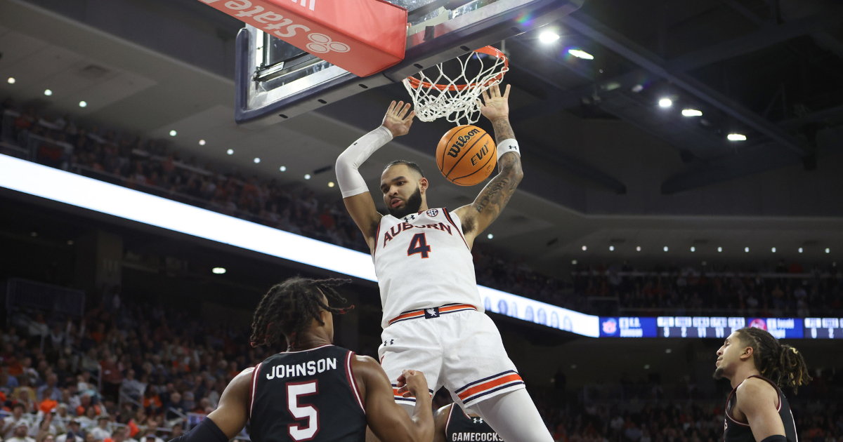 Featured image for "Kentucky Faces Uncommon Challenge as Underdog Against Auburn Tigers"