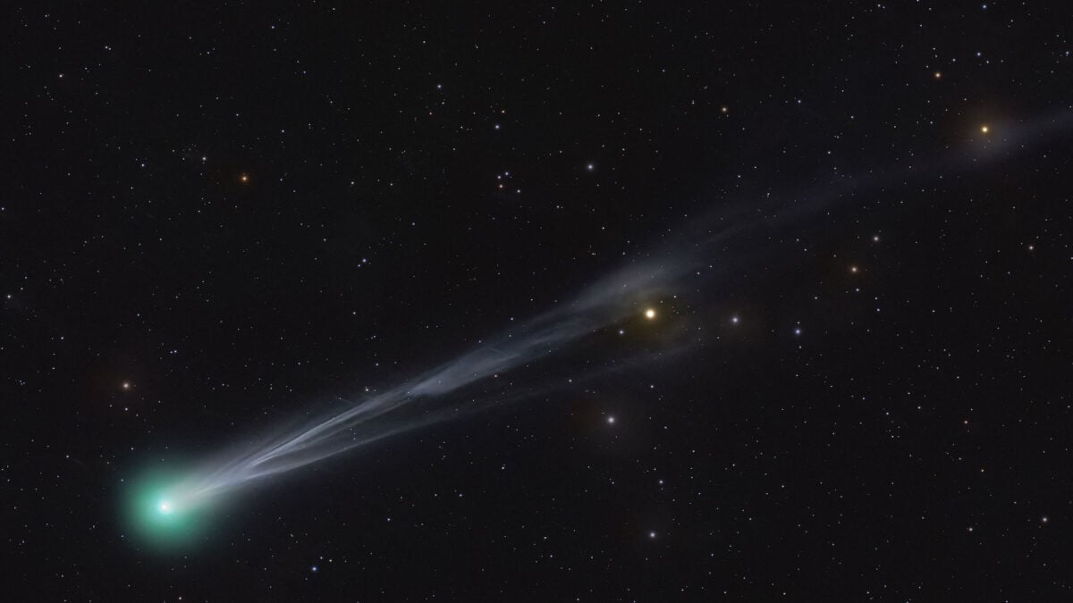 Featured image for October Skywatch: Two Comets and a Meteor Shower to Enjoy