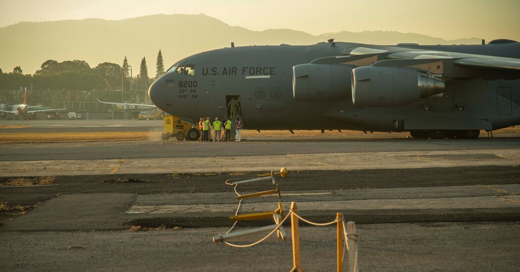 Featured image for Judge Temporarily Halts U.S. Deportation of Guatemalan Children