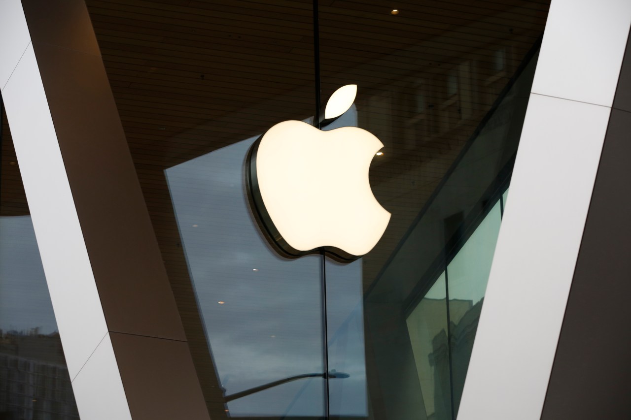 Congressional Investigation Demanded for Apple Store Labor Practices.
