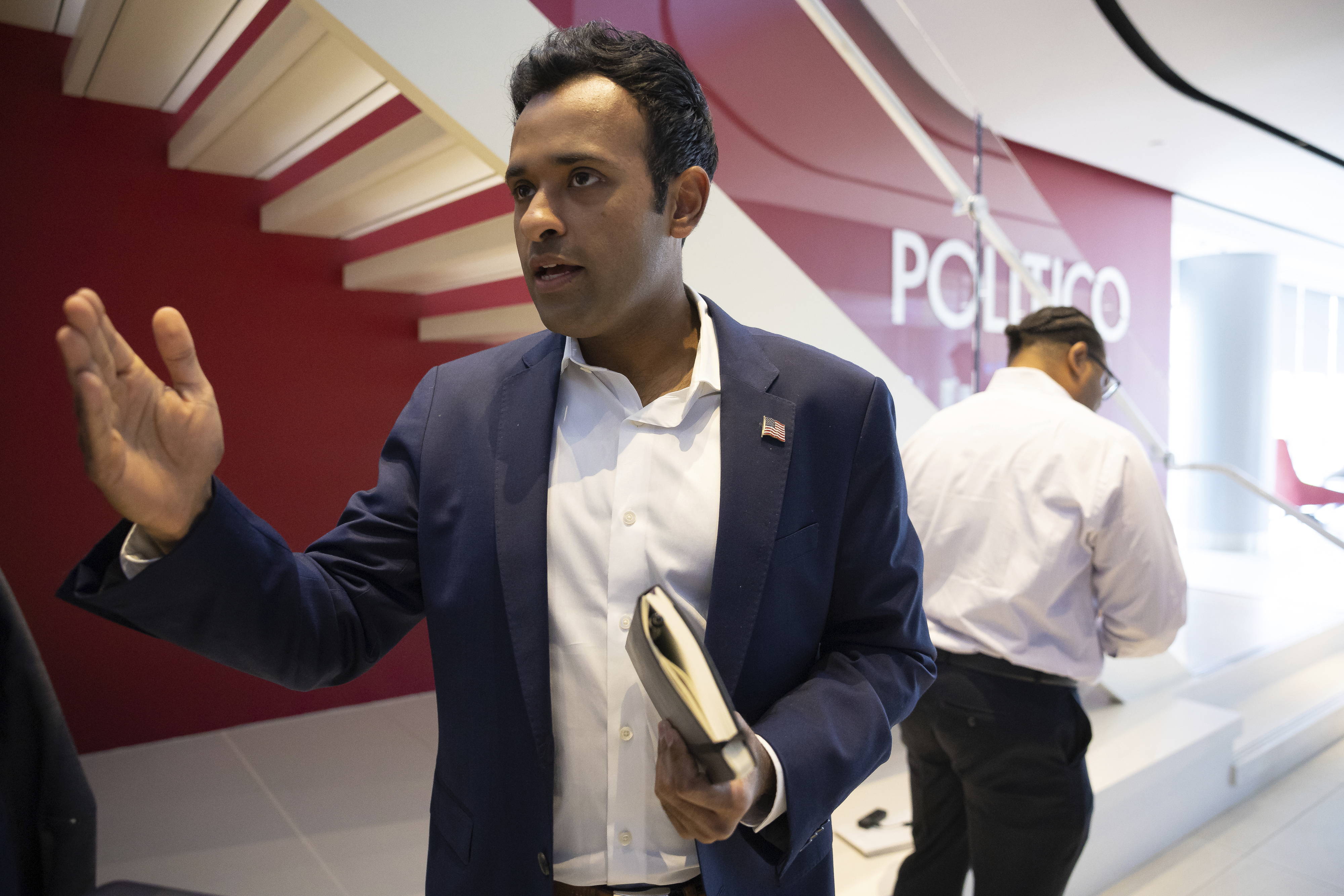 Vivek Ramaswamy's Views on DeSantis, Trump, and Nationalism