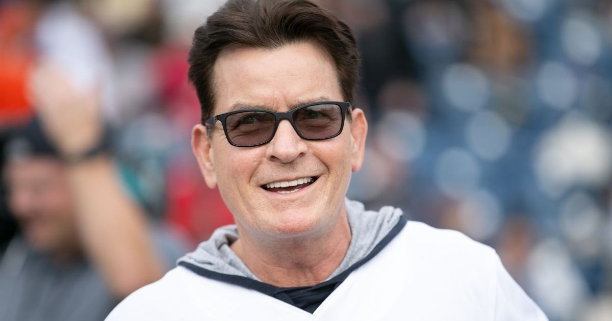 Featured image for Charlie Sheen Secretly Dating a Normal Guy