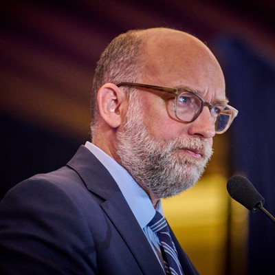 Featured image for White House Questions Back Pay Rights for Furloughed Federal Workers