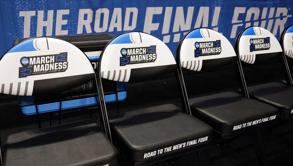 "March Madness Recap: Clemson and Alabama Advance to Elite Eight"