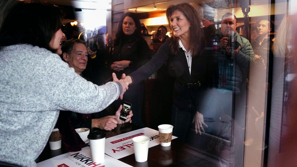 "Trump and Haley's Final Push: 2024 New Hampshire Primary Live Updates"